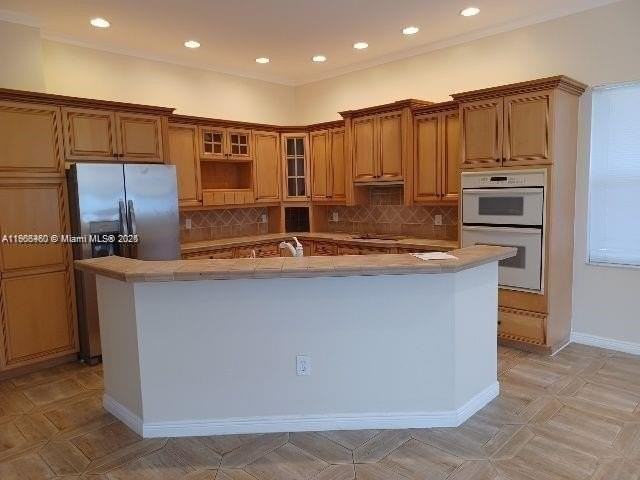 6539 Stonehurst Circle - Photo 5 of 14