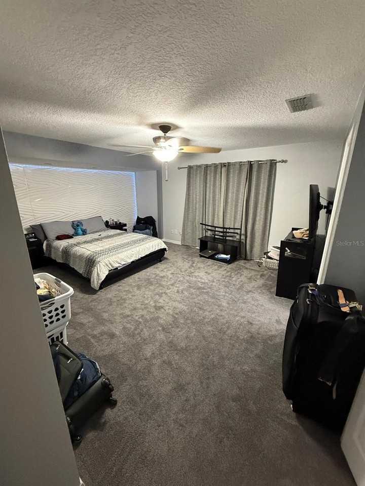 2201 Hickory Wood Ct - Photo 6 of 20