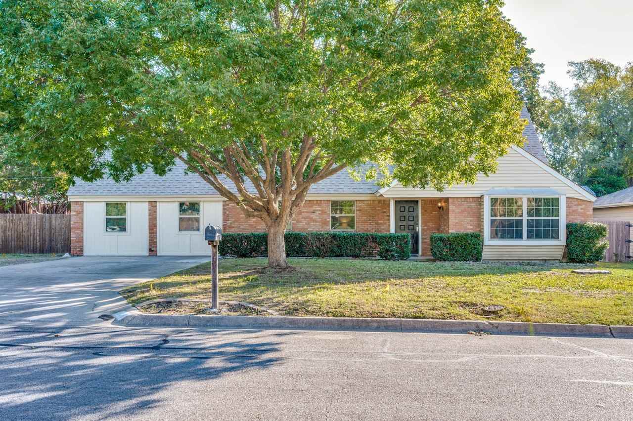 Avenue C - Photo 4 of 5