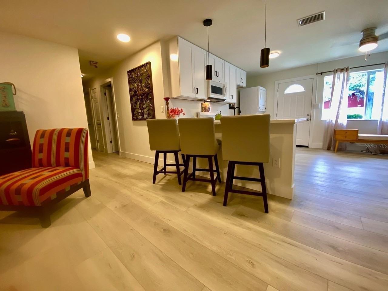 415 Maple Way #B - Photo 3 of 50