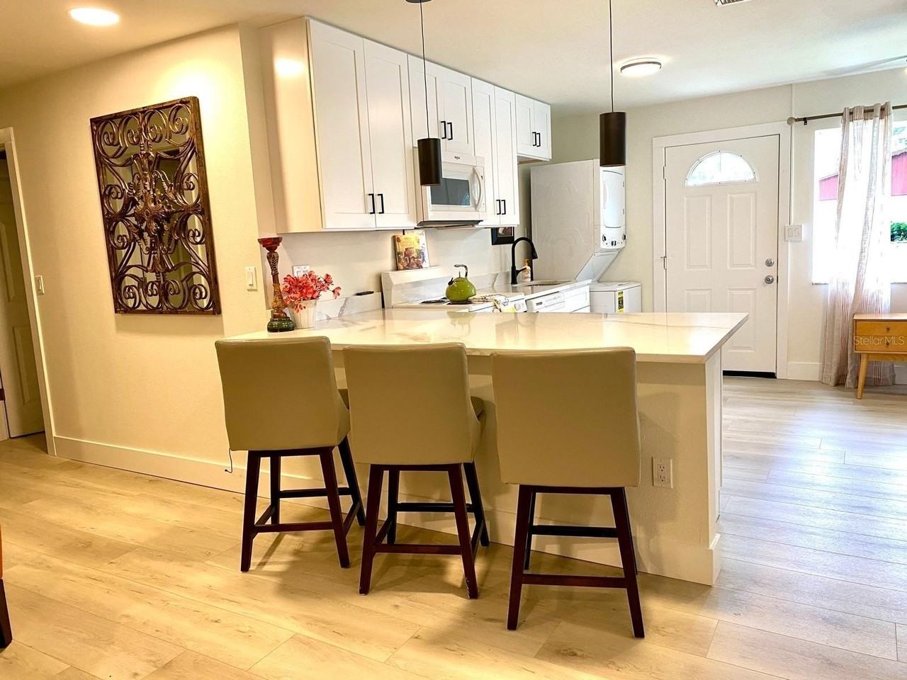 415 Maple Way #B - Photo 4 of 50