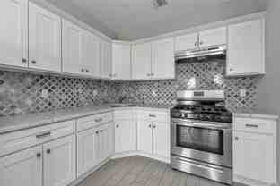 17 N Park Ave #3 - Photo 1 of 1