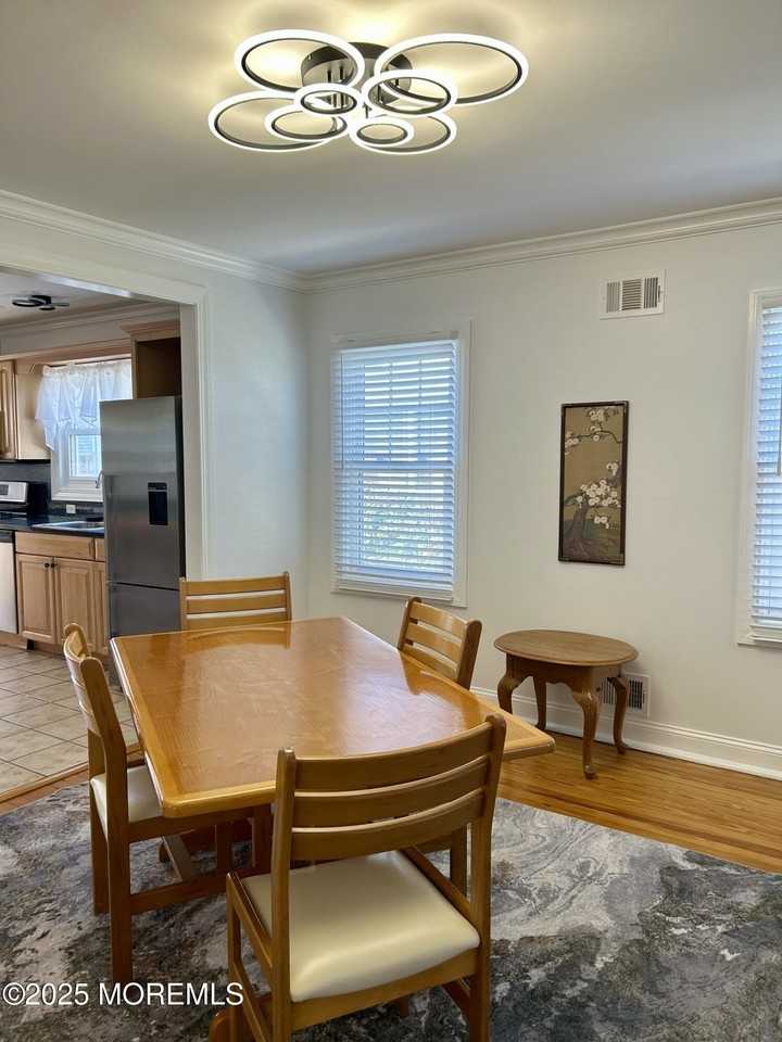 303 Evergreen Avenue - Photo 6 of 25