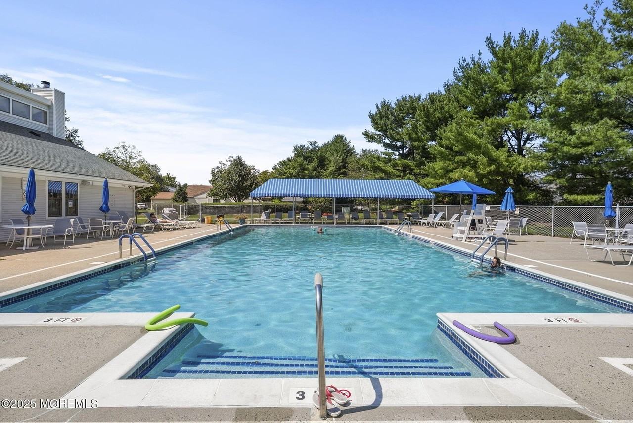 237 Wycoff Way W Unit 237 #237 - Photo 4 of 28