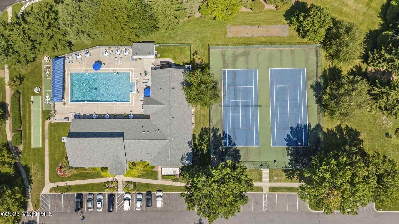 237 Wycoff Way W Unit 237 #237 - Photo 6 of 28