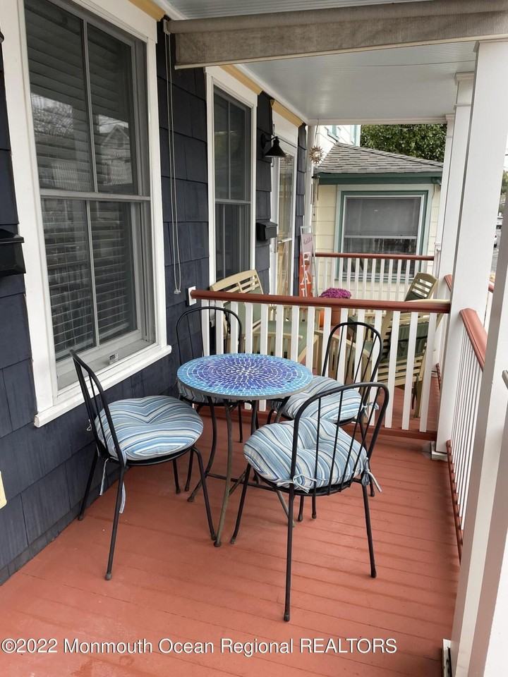 143 Mount Hermon Way Unit 1/2 #1-2 - Photo 3 of 26