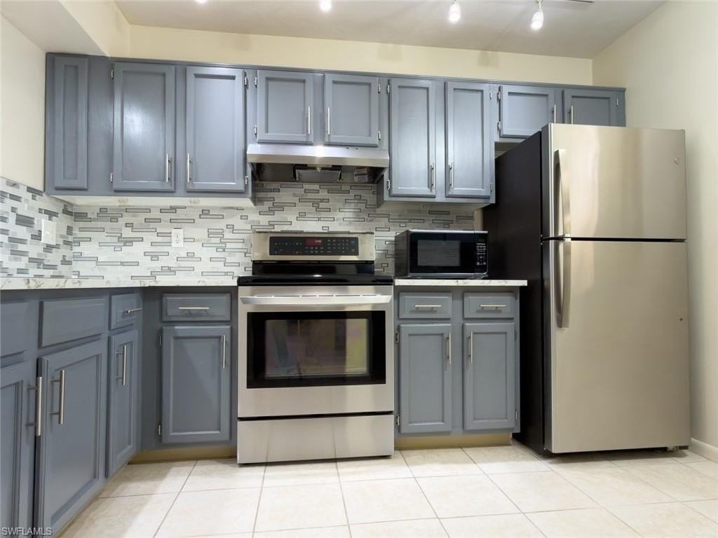 1801 Courtyard Way #D201 - Photo 2 of 37