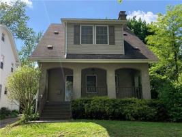 featured image of 1660 Glenmount Ave