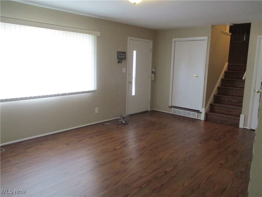 6566 Glenallen Ave - Photo 3 of 26