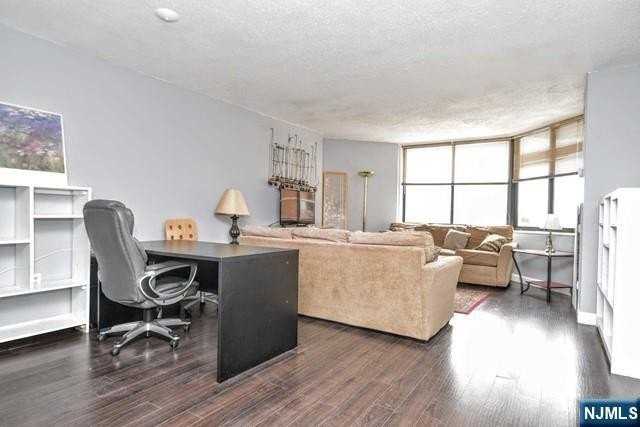 216 Harmon Cove Towers 216 - Photo 6 of 16