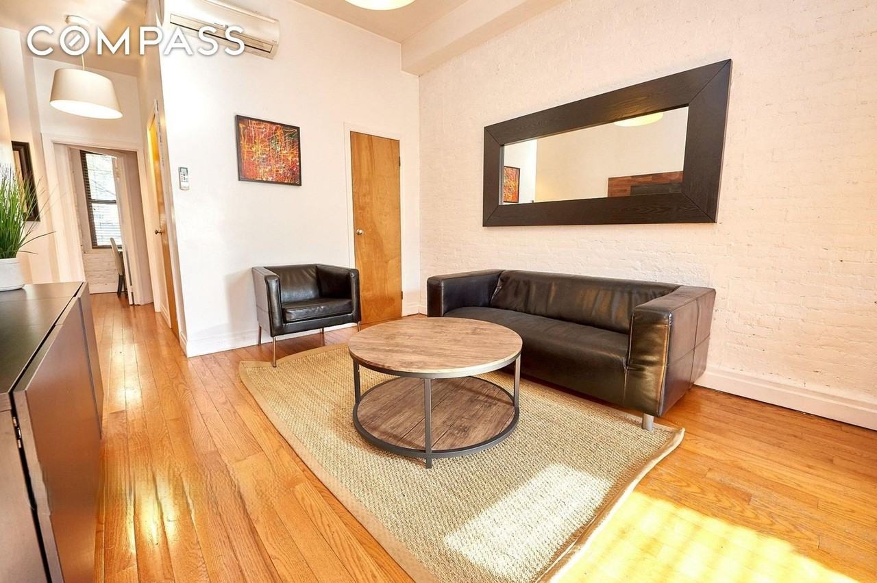 170 Elizabeth St #1 - Photo 3 of 13