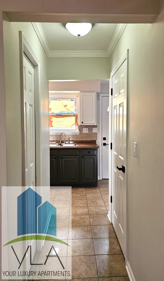 4023 Appleby Court - Photo 3 of 13