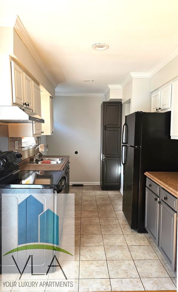 4023 Appleby Court - Photo 2 of 13