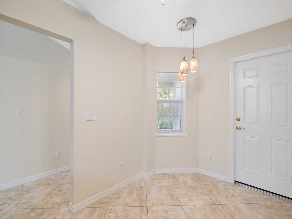 497 7th St - Photo 7 of 36