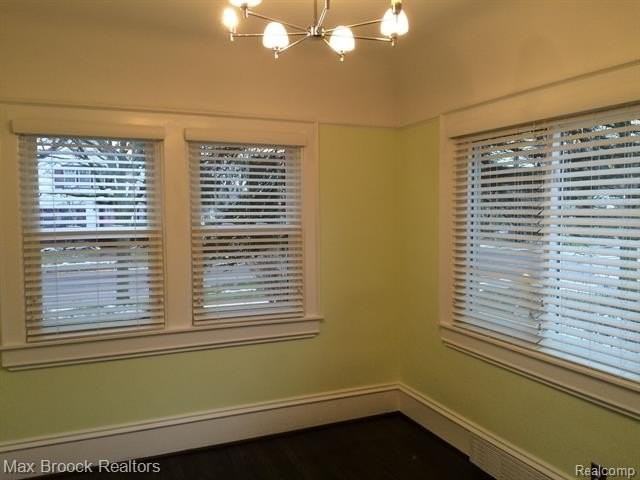 115 East Lincoln Street - Photo 4 of 17