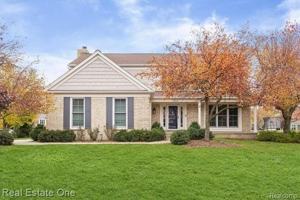 featured image of 1568 Grandview Dr