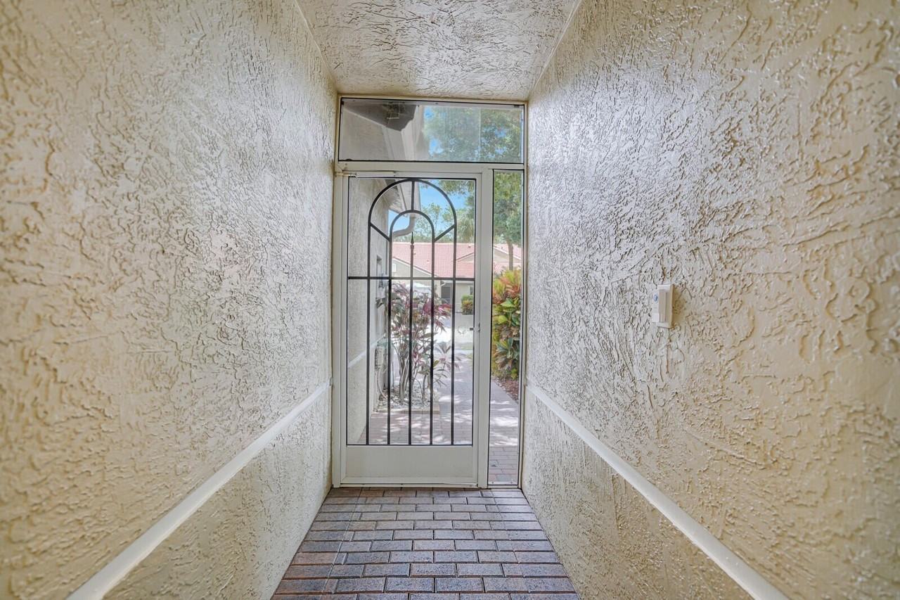 5062 Toscana Trl - Photo 6 of 50