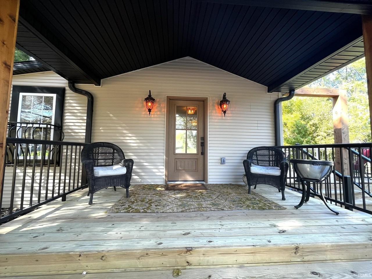 624 Monroe St - Photo 4 of 31