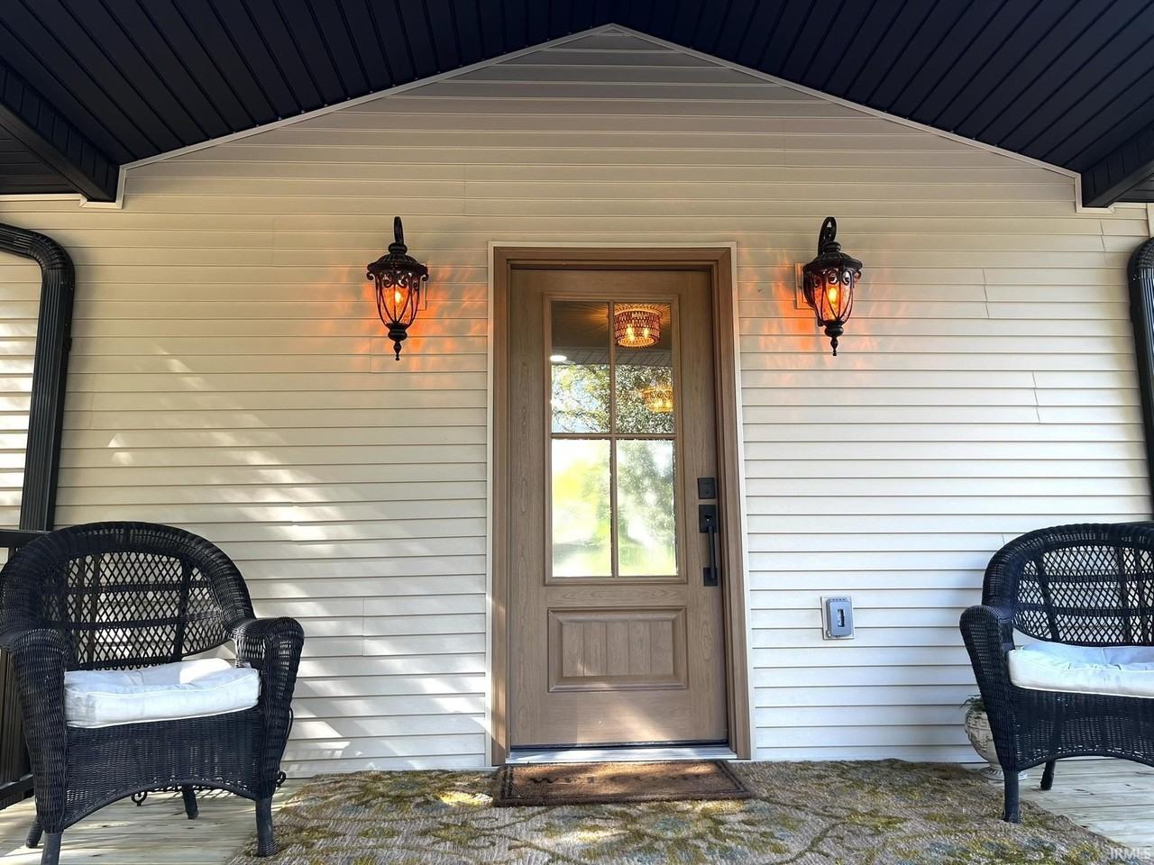 624 Monroe St - Photo 5 of 31