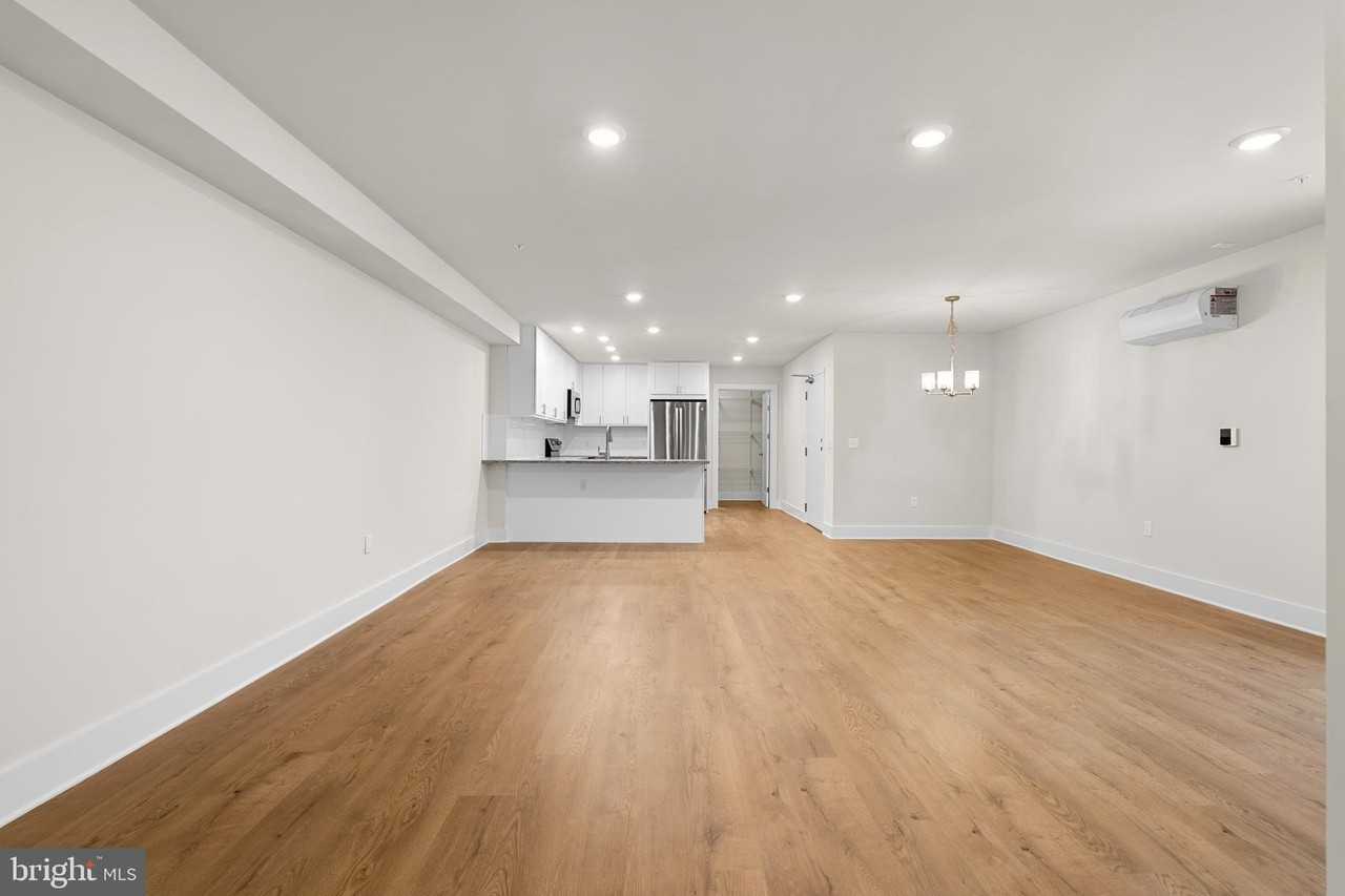 30 W Broad St Ste 7 #7 - Photo 2 of 41