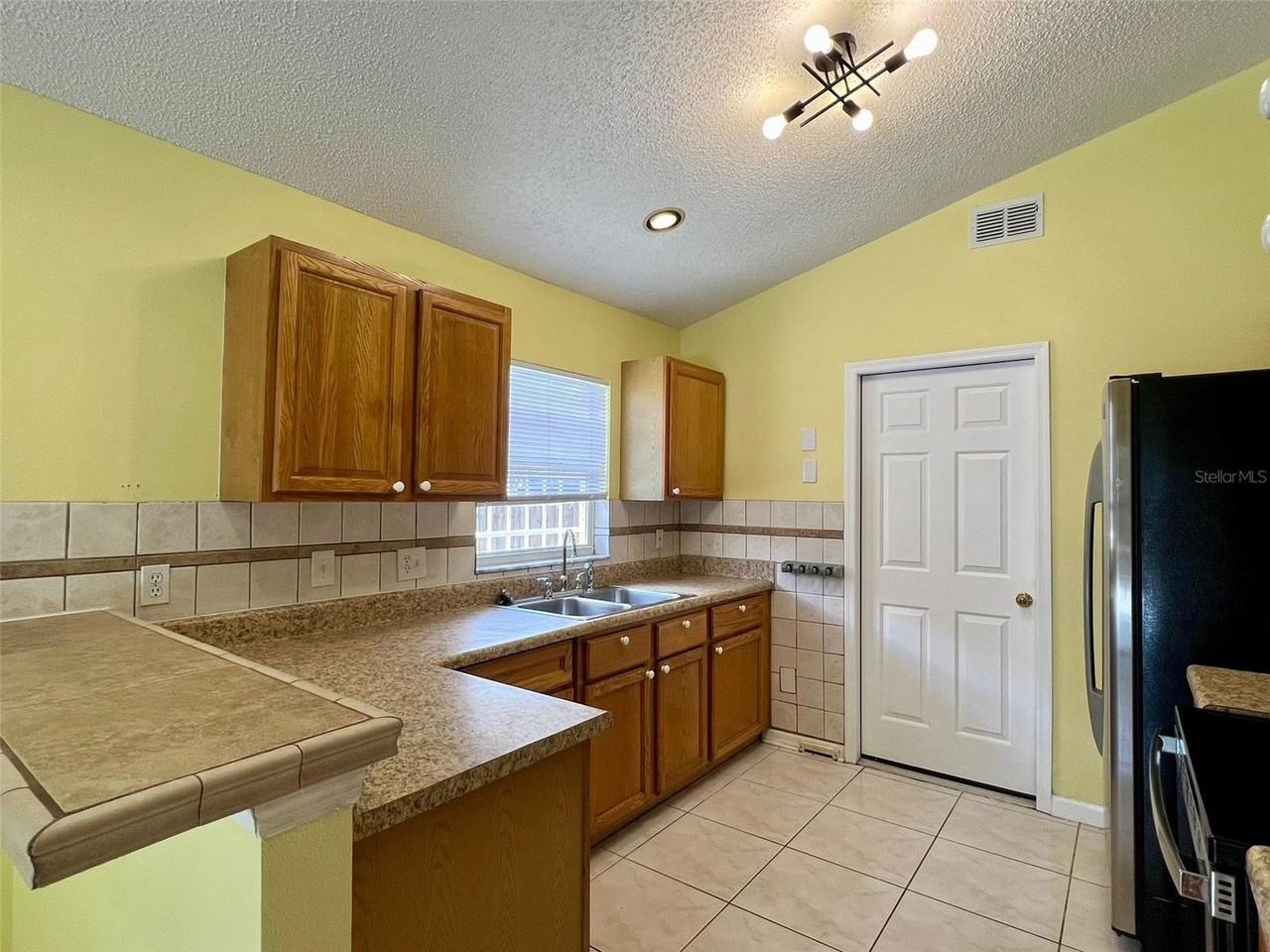 1773 Tillstream Drive - Photo 4 of 7