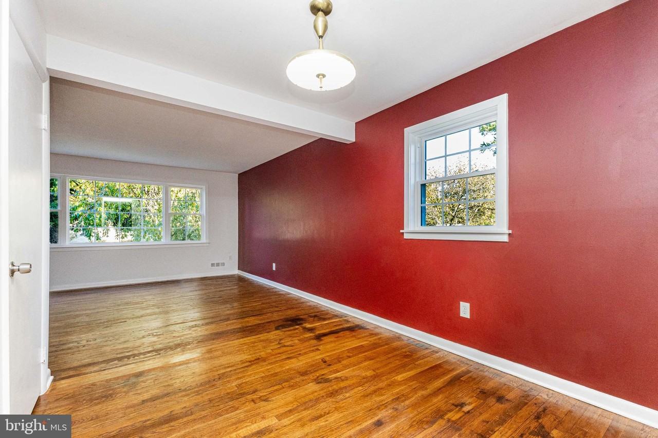 1816 Olney Rd - Photo 5 of 21