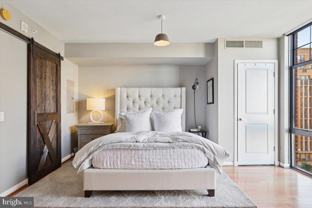 1021 N Garfield St Apt 806 #806 - Photo 1 of 1