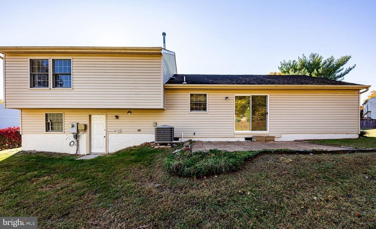 1803 East Beech Road - Photo 3 of 38