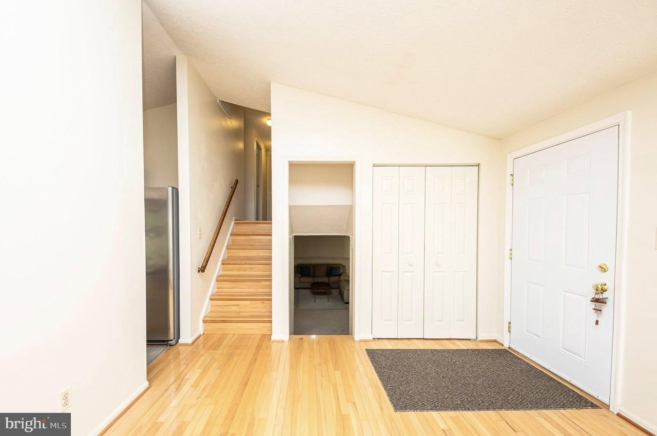 1803 East Beech Road - Photo 7 of 38