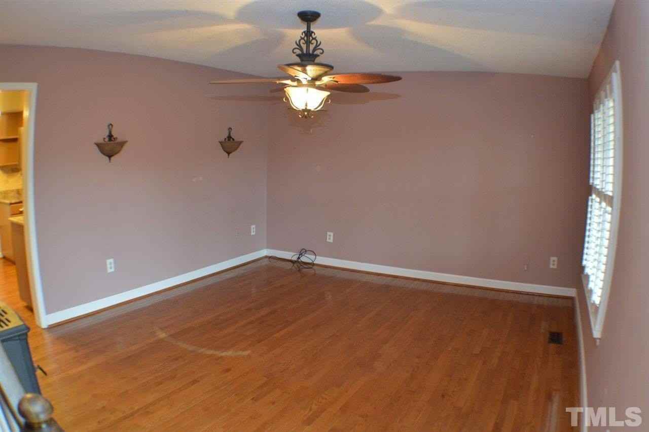 805 Durango Court - Photo 4 of 21