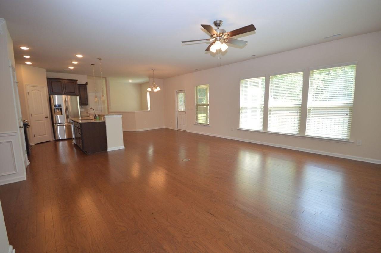 904 Cozy Oak Ave - Photo 6 of 33