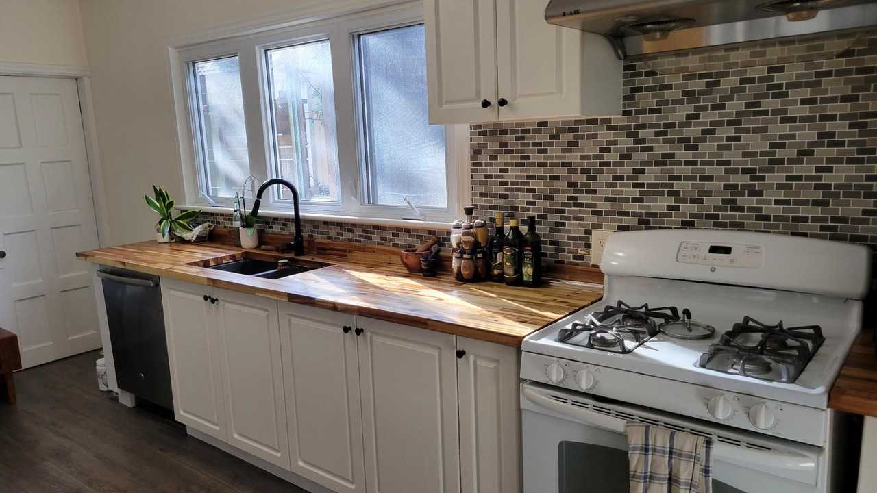 38 Brock Street - Photo 3 of 18