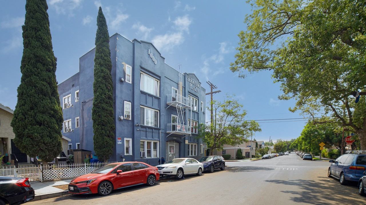 1000 N Serrano Ave - Photo 3 of 7