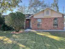 963 Trumbull St - Photo 1 of 1