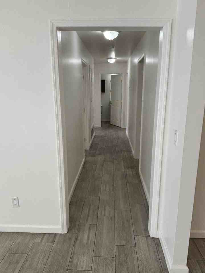 705 South Gramercy Place - Photo 6 of 12