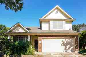 featured image of 20126 Rolling Hills Ln