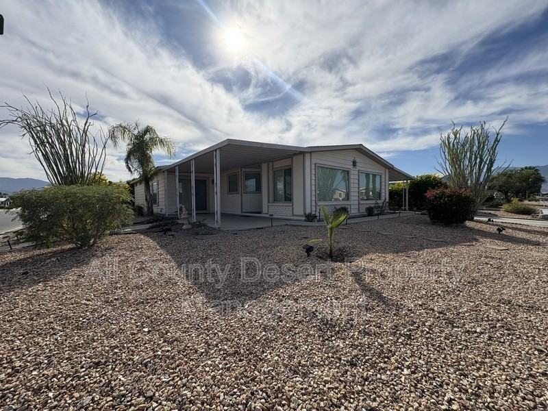 38251 Desert Greens Drive East - Photo 2 of 30