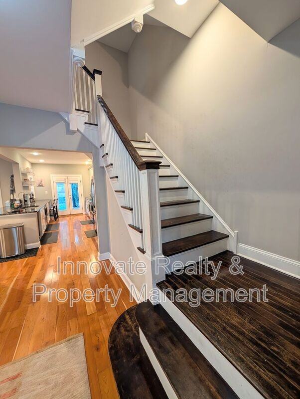 6519 Lincoln Dr - Photo 3 of 26