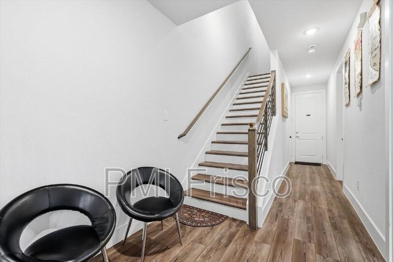 8132 Bromley Dr - Photo 5 of 16