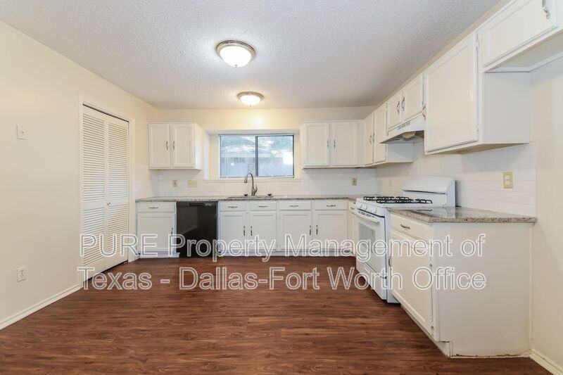 8005 Meadowlark Ln - Photo 7 of 19