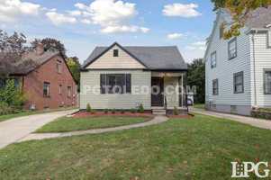 featured image of 2736 Northwood Ave