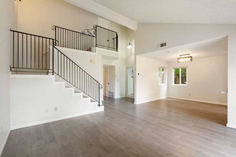 9417 Aizenberg Cir - Photo 4 of 24