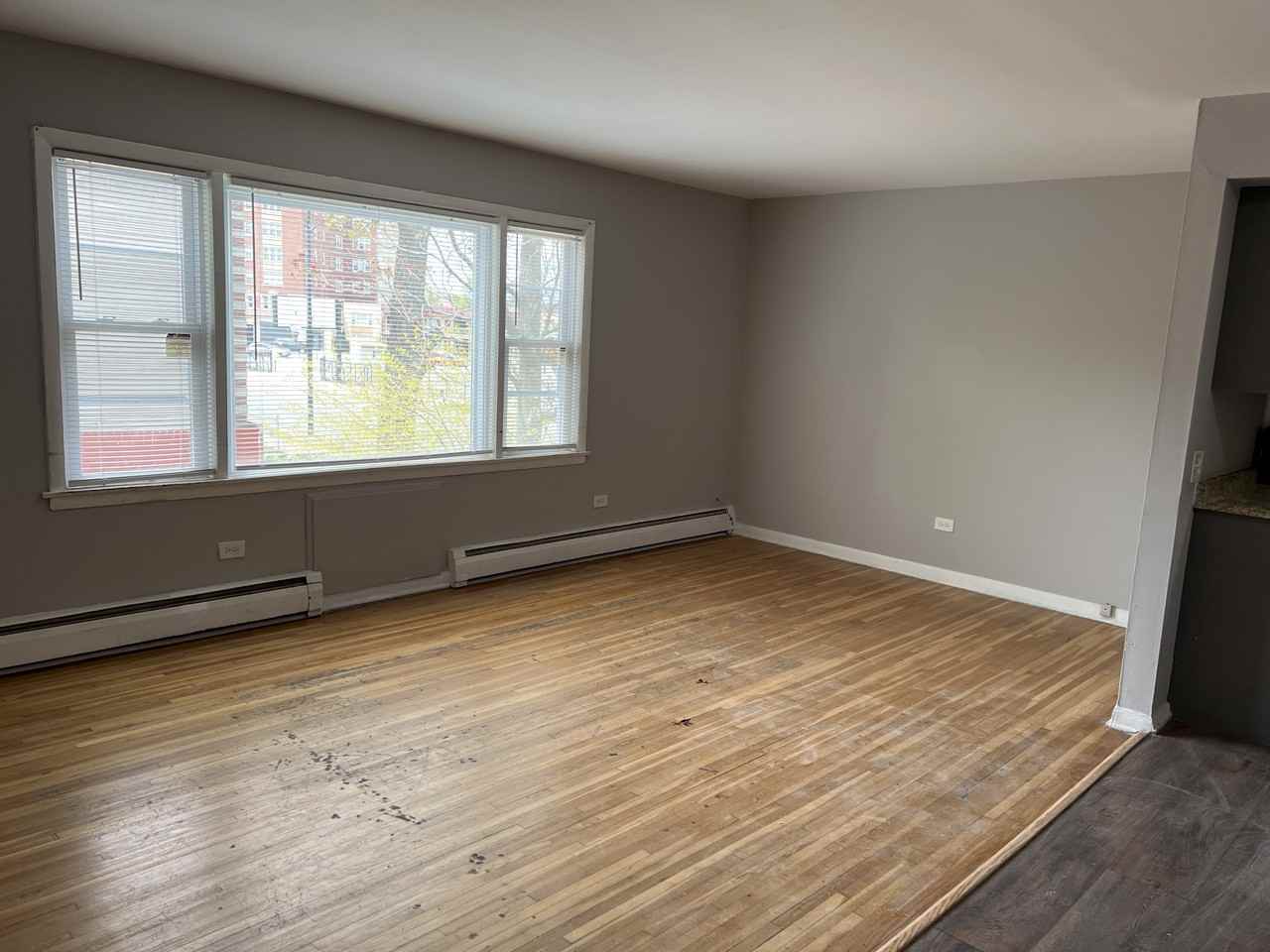 3029 East 79th Street - Photo 4 of 34