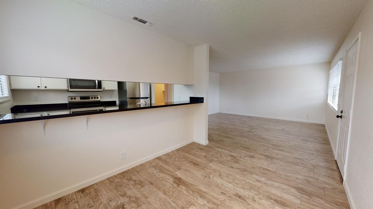 CA-0356 {1289 Bundy Court} - Photo 2 of 22