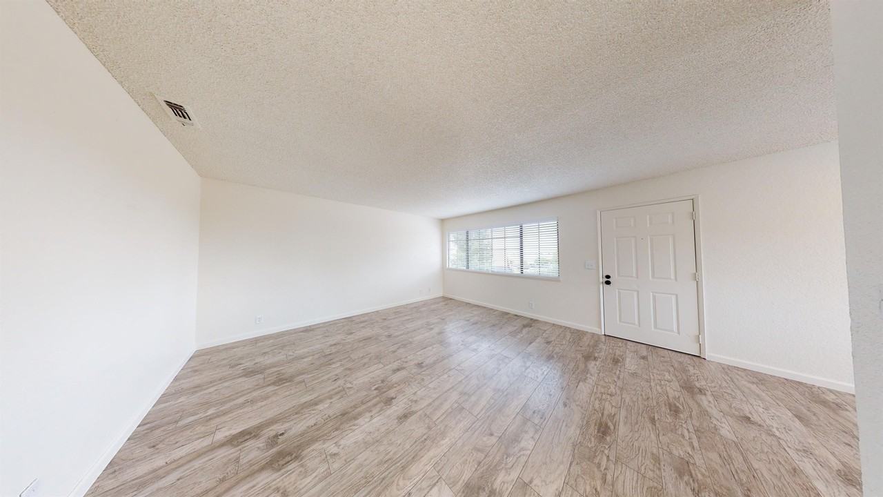 CA-0356 {1289 Bundy Court} - Photo 3 of 22