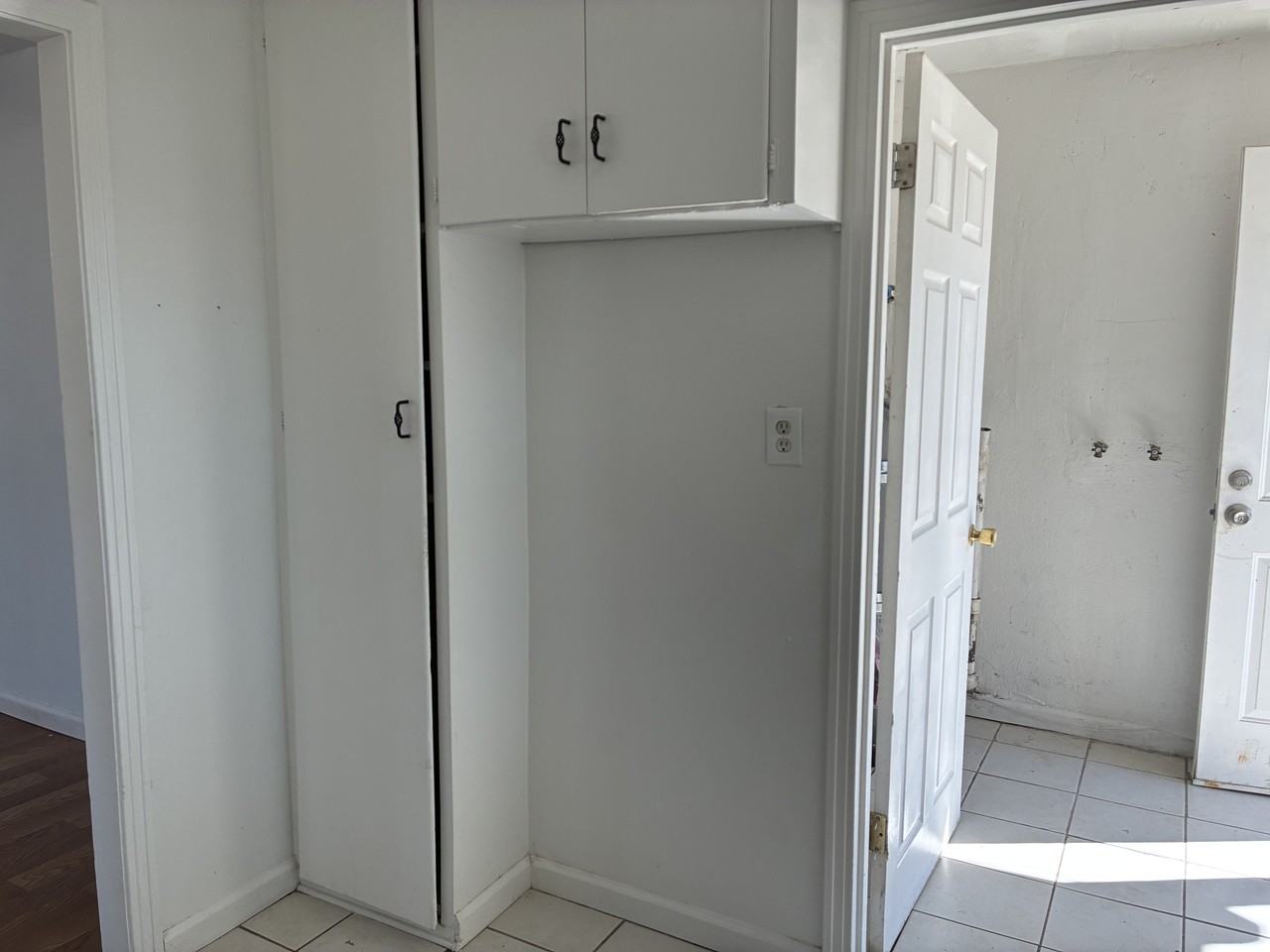 1542 Melrose Avenue - Photo 7 of 24