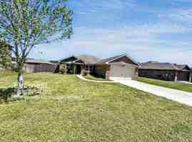 featured image of 105 Hunter Way