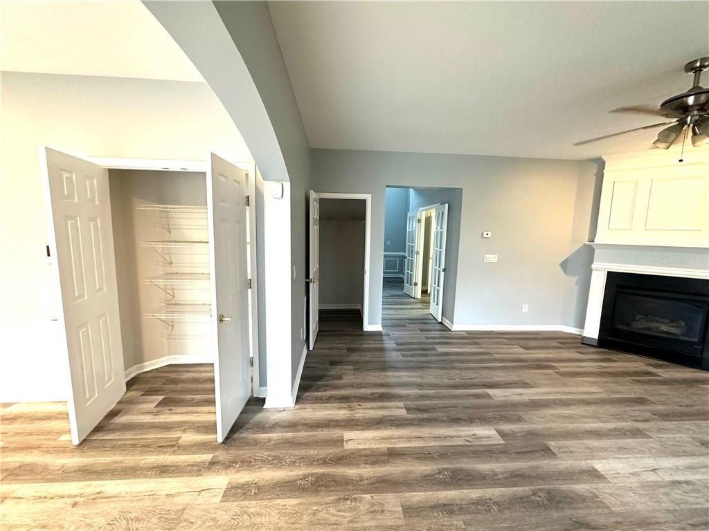 5496 Village Trce - Photo 4 of 27