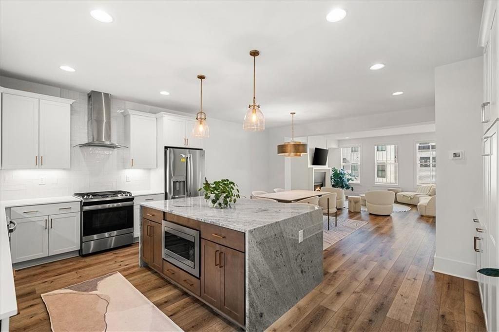 5862 Westin Rd - Photo 4 of 44