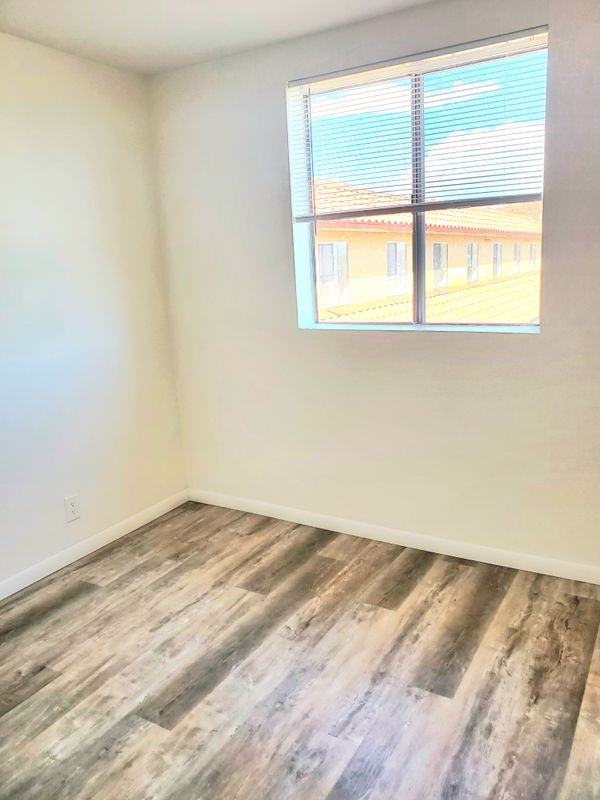 3150 Main St ##33 - Photo 5 of 7